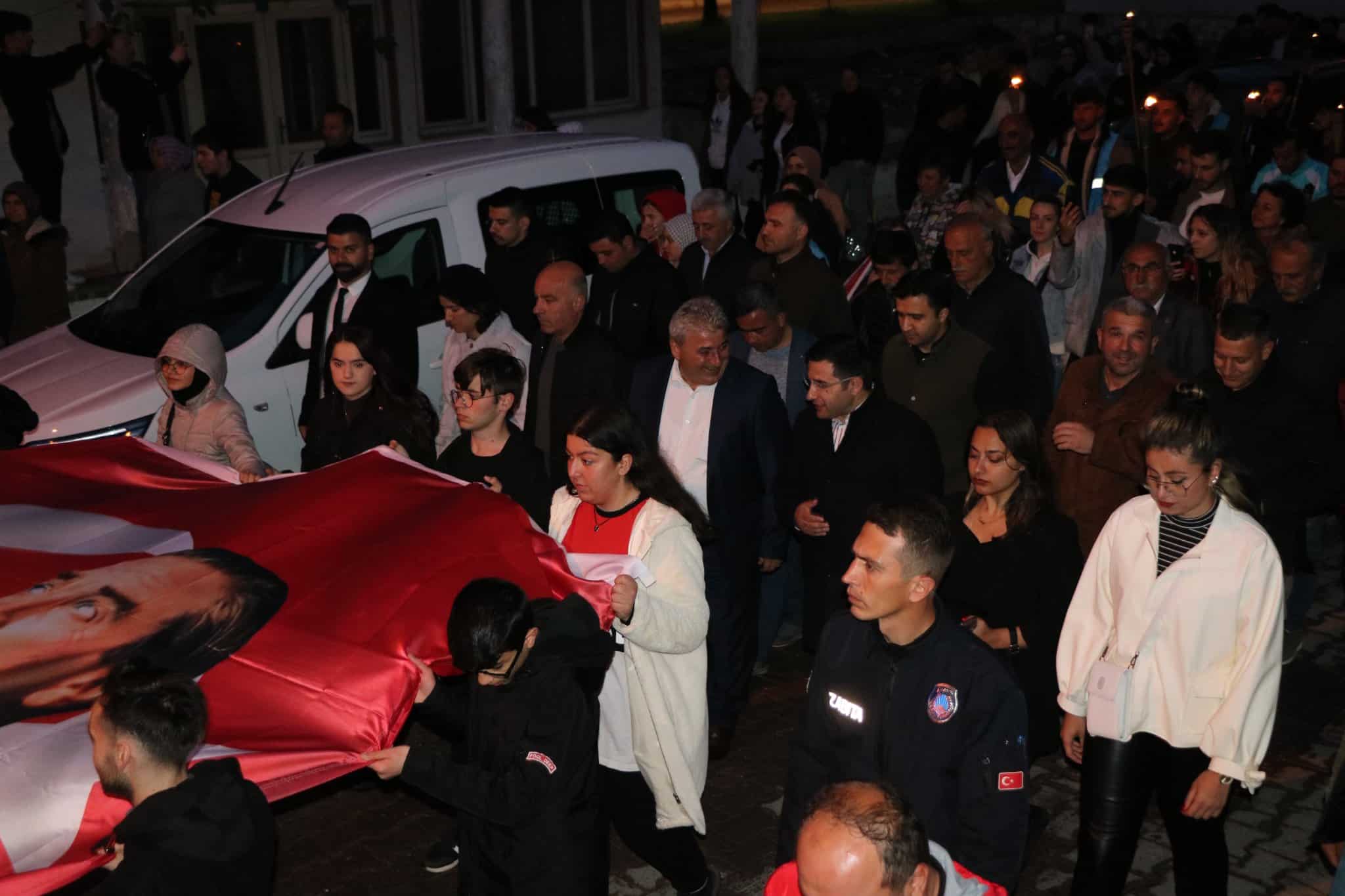 Ayancıklı Gençler "Gençlik Yürüyüşü"nde Buluştu