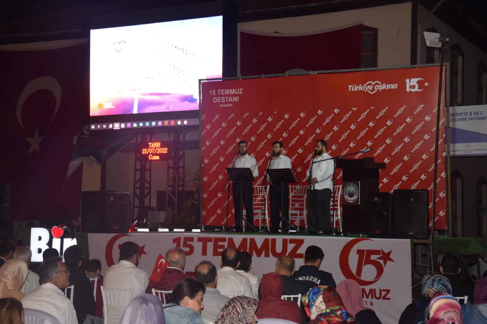 Ayancık'ta 15 Temmuz Programına Yoğun İlgi