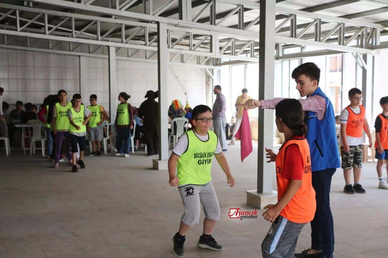 Ayancık'ta Yaz Kur'an Kursu Öğrencileri Doyasıya Eğlendi