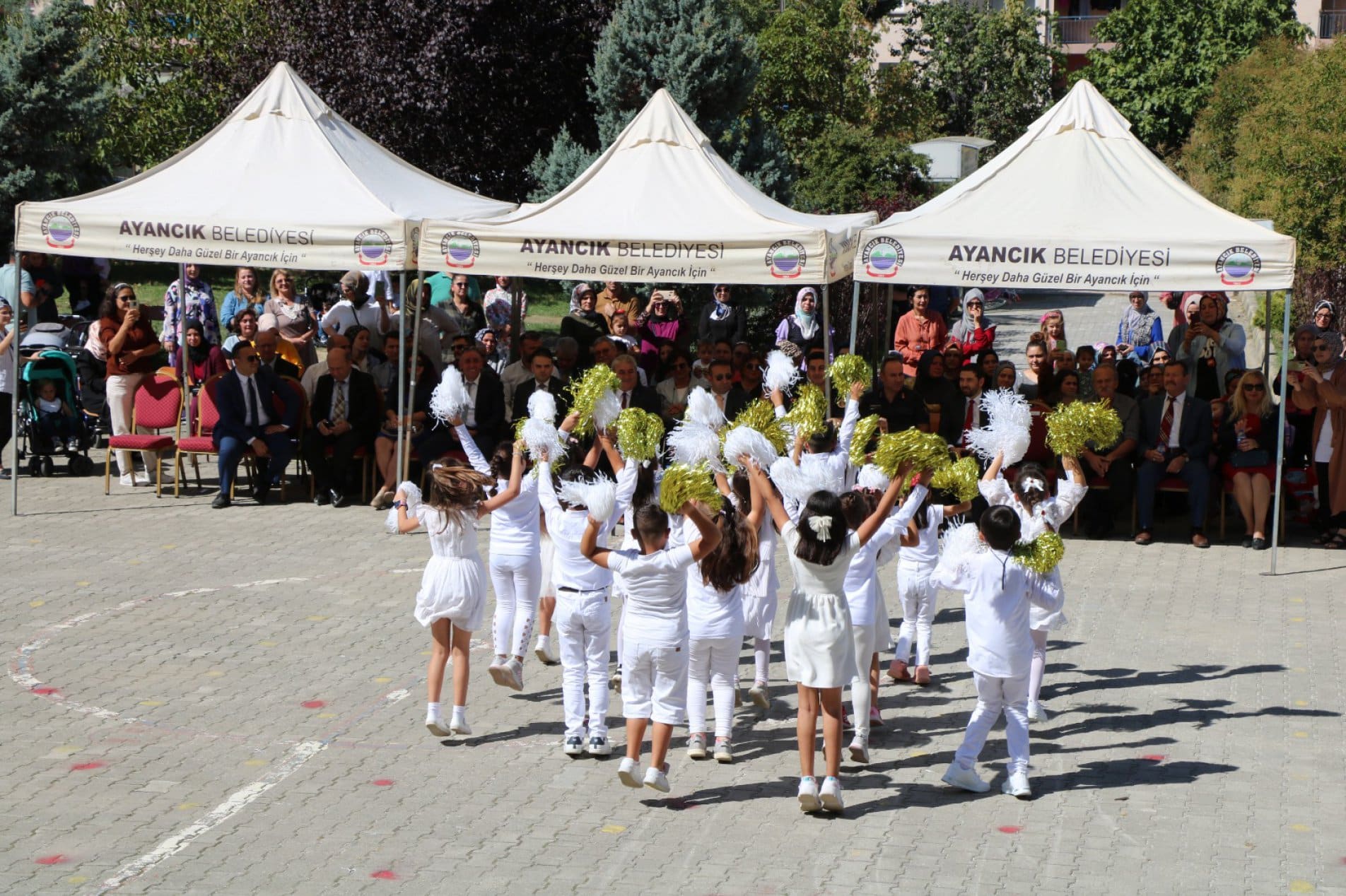 Ayancık'ta İlköğretim Haftası Kutlandı