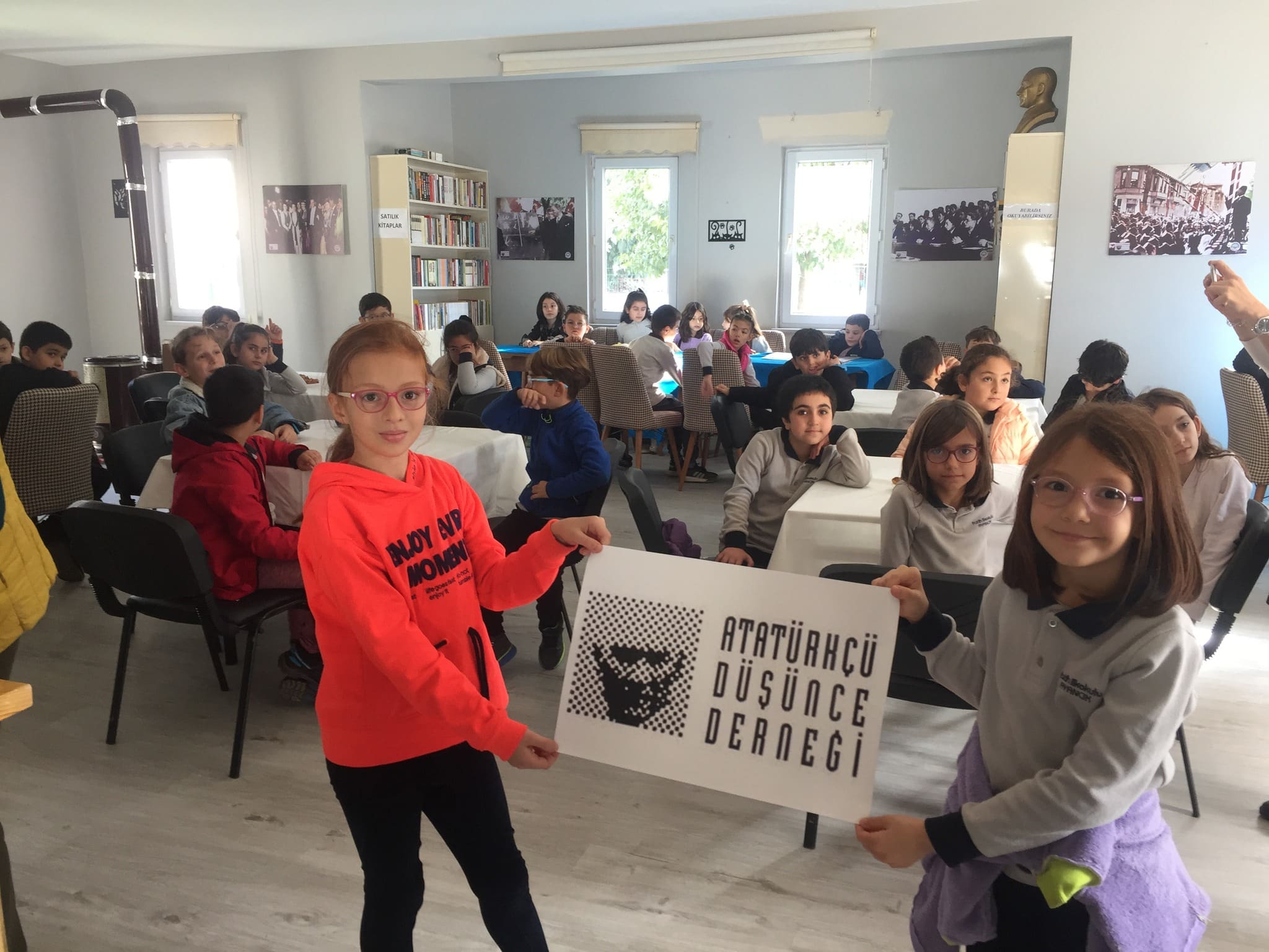 Fatih İlkokulu öğrencileri Kamu Yararına Çalışan Dernekleri Ziyaret Etti