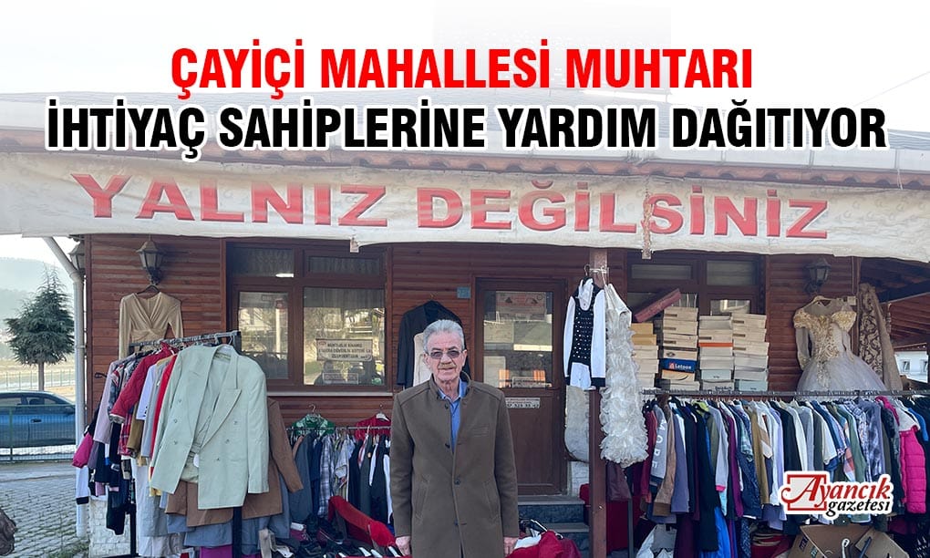 Çayiçi Mahallesi Muhtarı İhtiyaç Sahiplerine Yardım Dağıtıyor