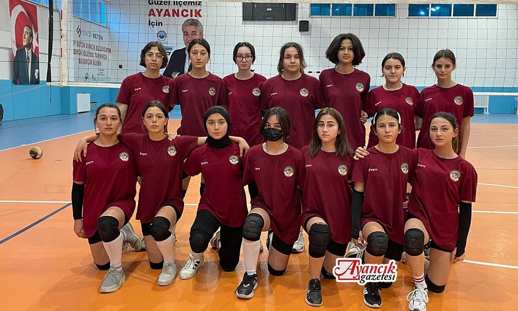 Ayancık'ta Voleybol Dostluk Turnuvası Gerçekleştirildi