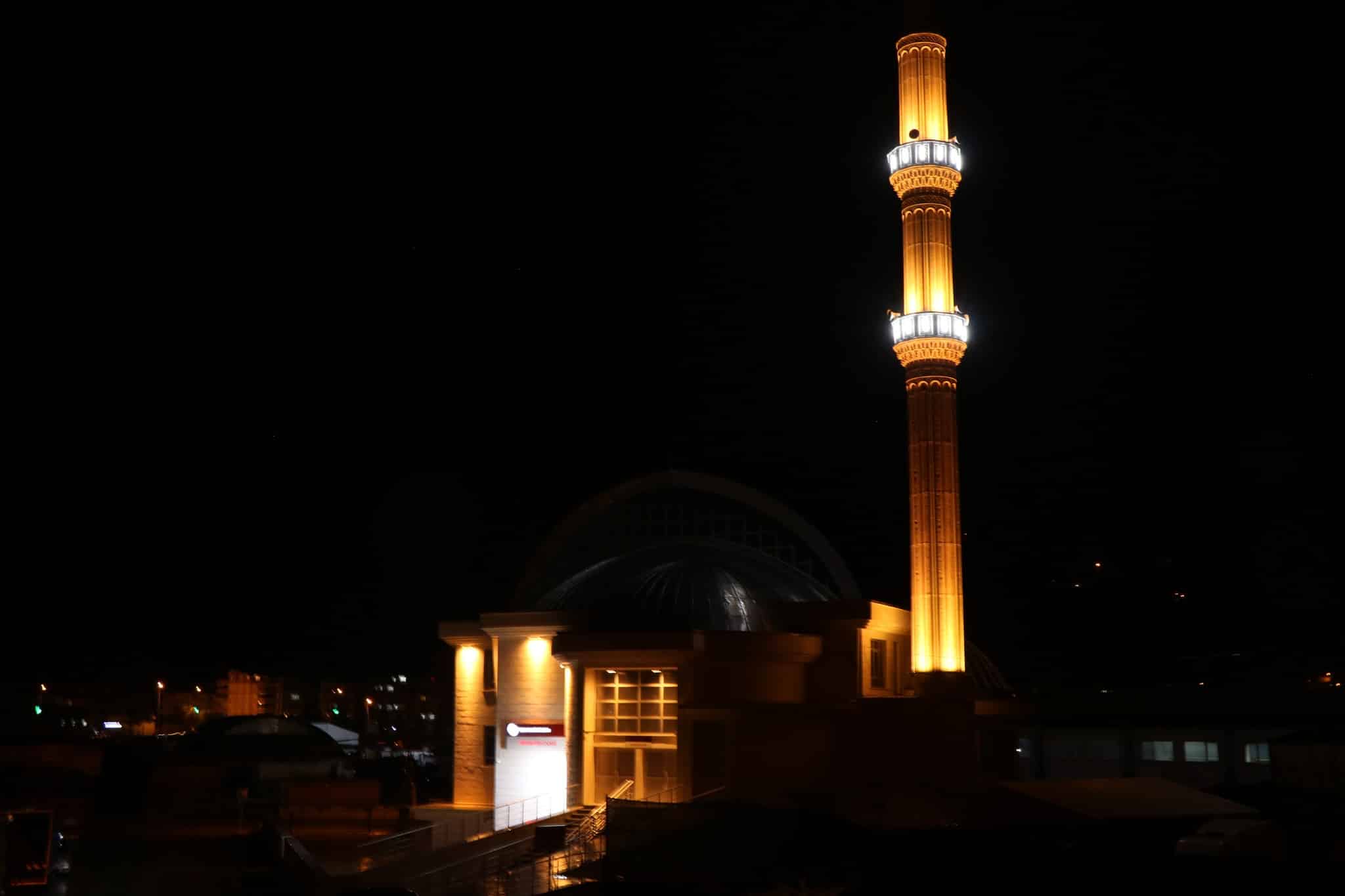 Beşiktaş Cami Aydınlatması Tamamlandı