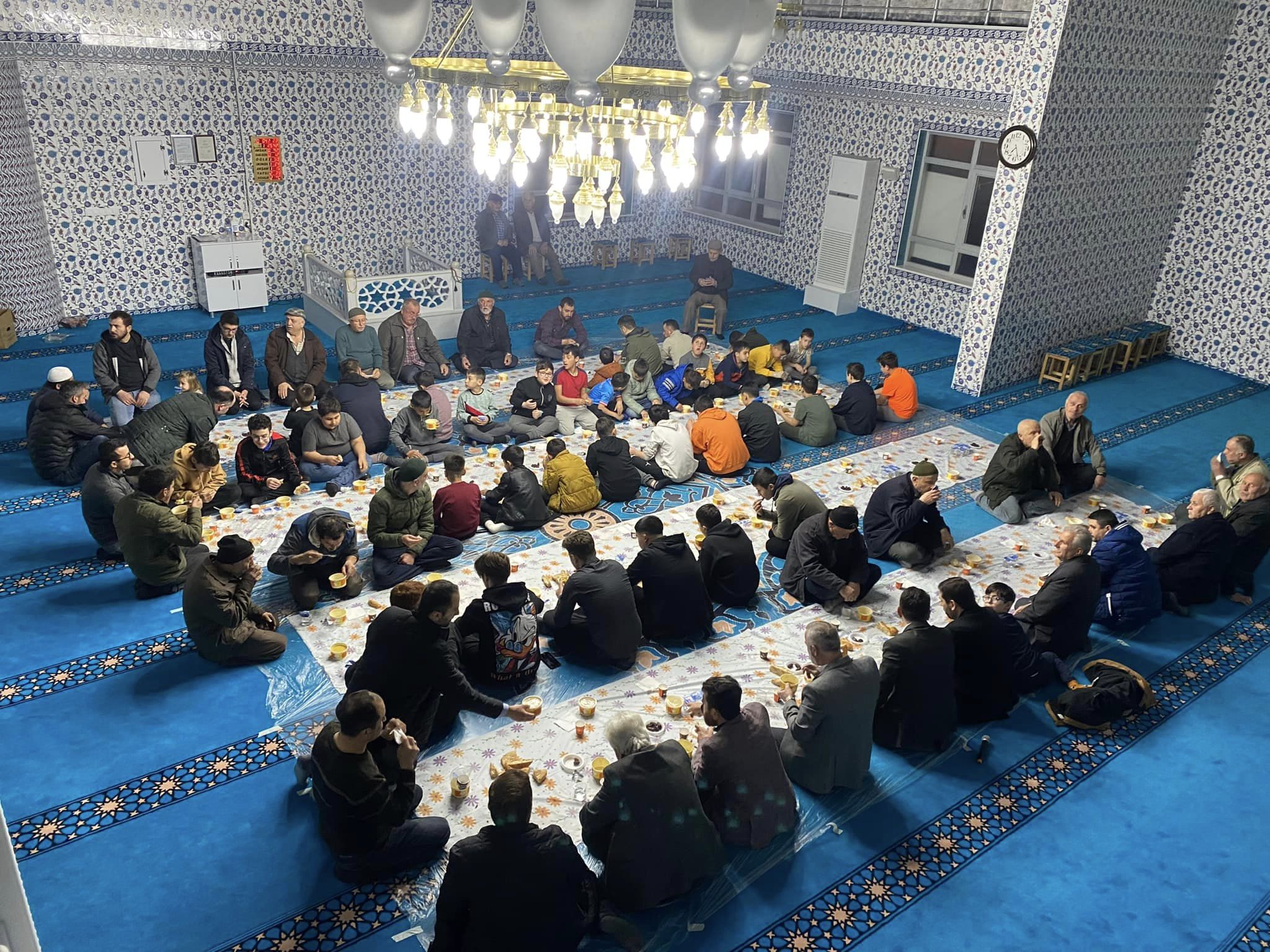 Ayancık'ta Medine Usulü iftar Programı