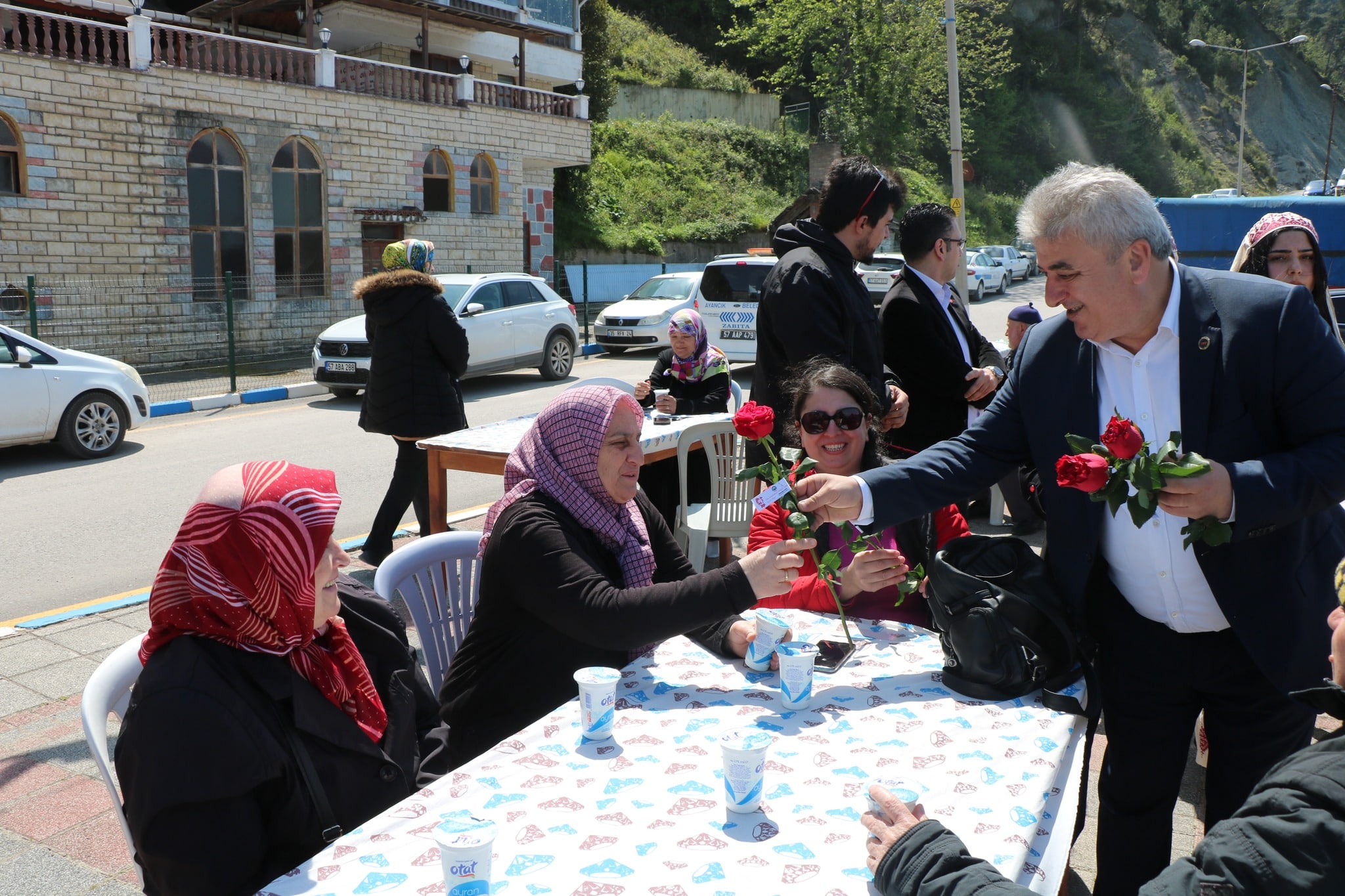 Ayancık'ta Hıdırellez ve Anneler Günü Etkinliği Düzenlendi