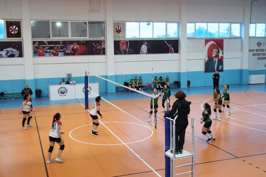 Ayancık'ta 19 Mayıs Sportif Müsabakaları Gerçekleştirildi