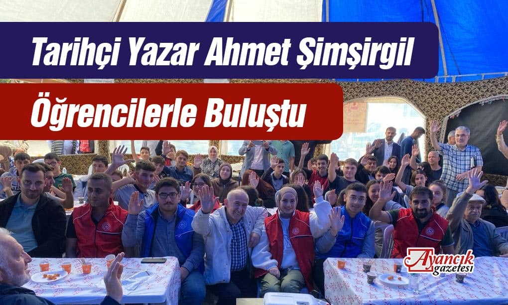 Tarihçi Ahmet Şimşirgil, Ayancık’ta Kitaplarını İmzaladı