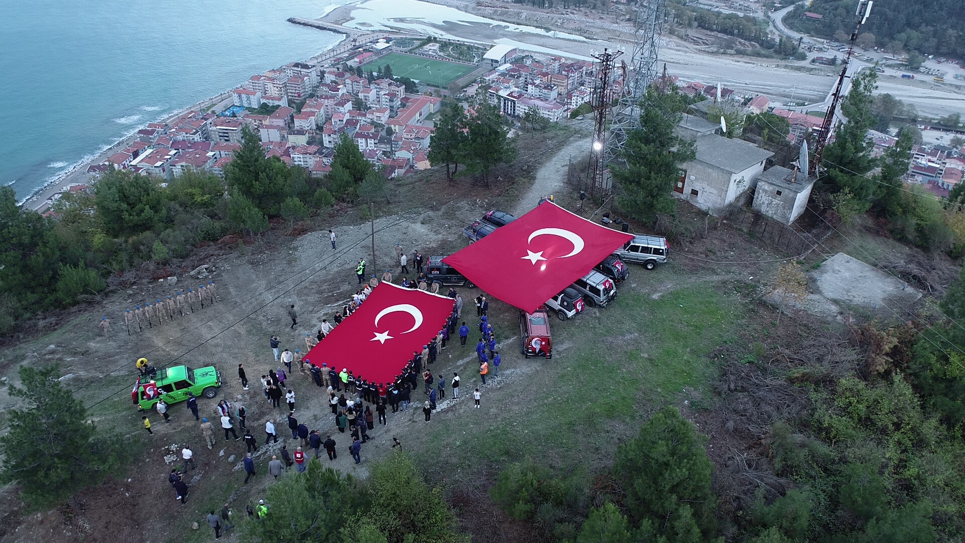 Ayancık'ta Bayrak Yürüyüşü Gerçekleştirildi