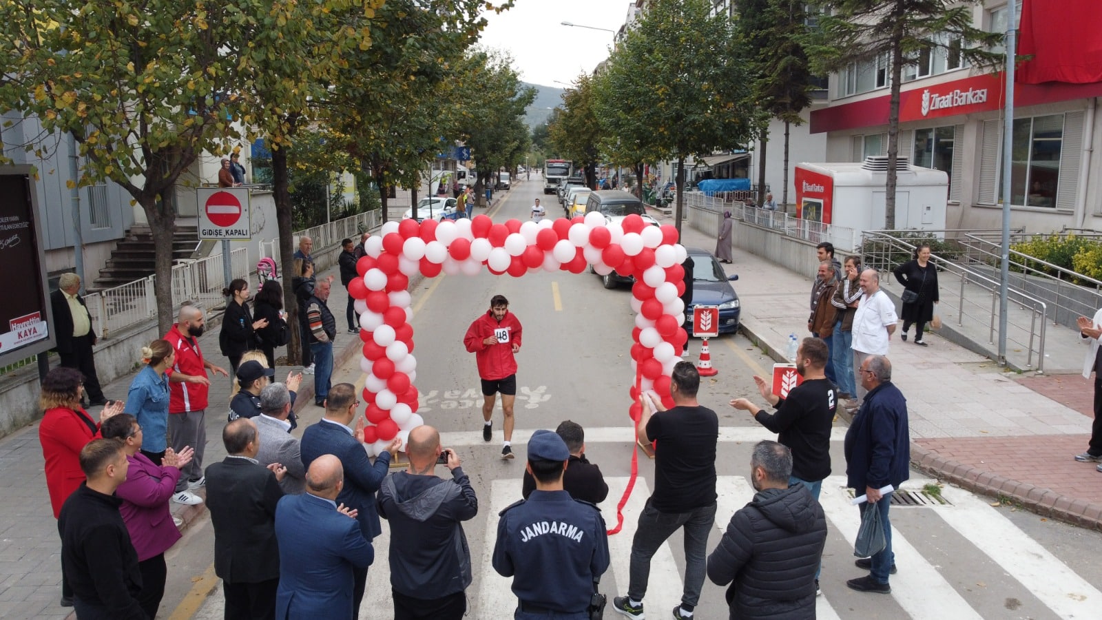 Ayancık'ta Cumhuriyet Koşusu Yarışı Gerçekleştirildi