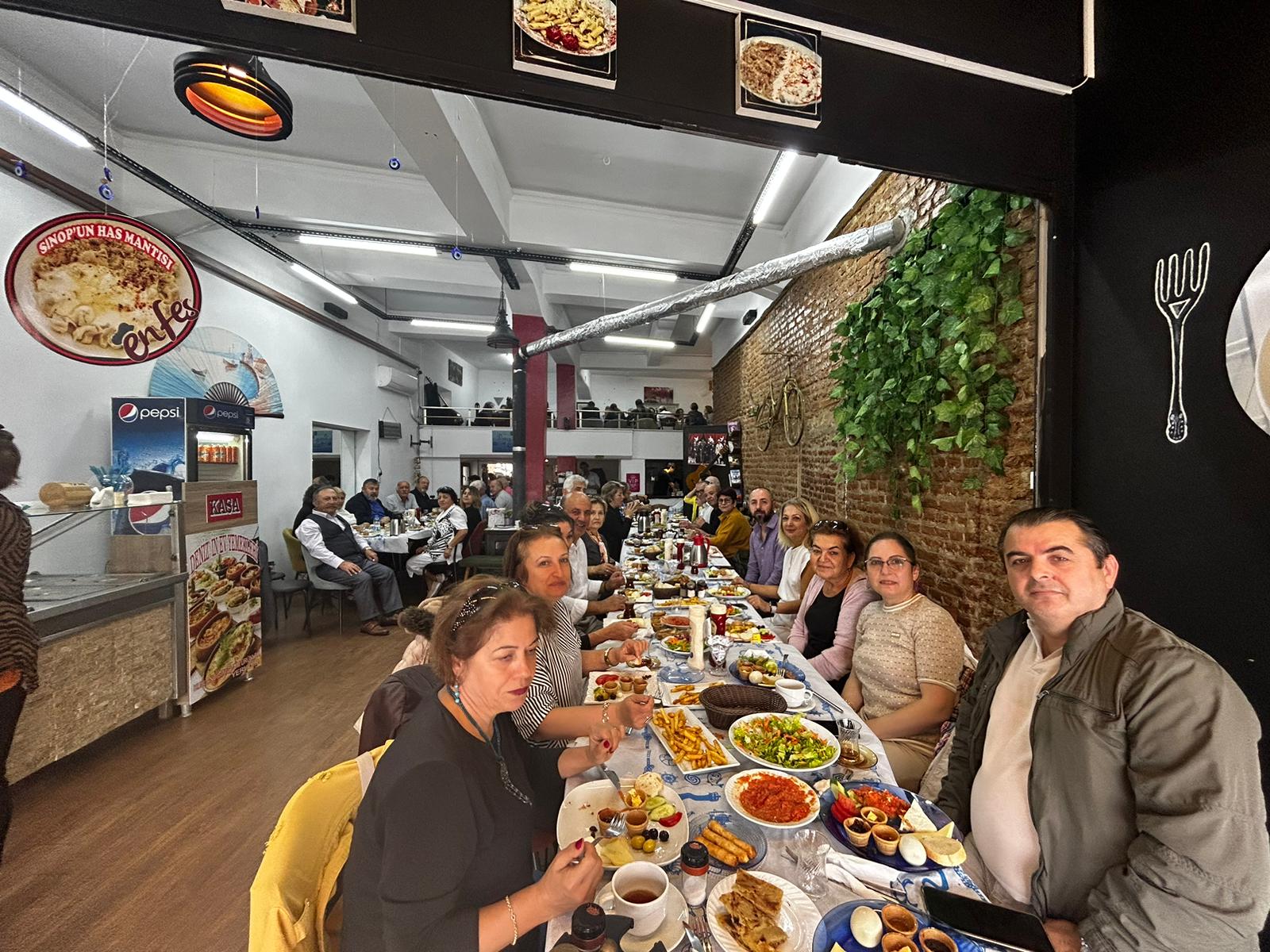 Ataevi Öğrenciler İçin Kahvaltı Düzenledi