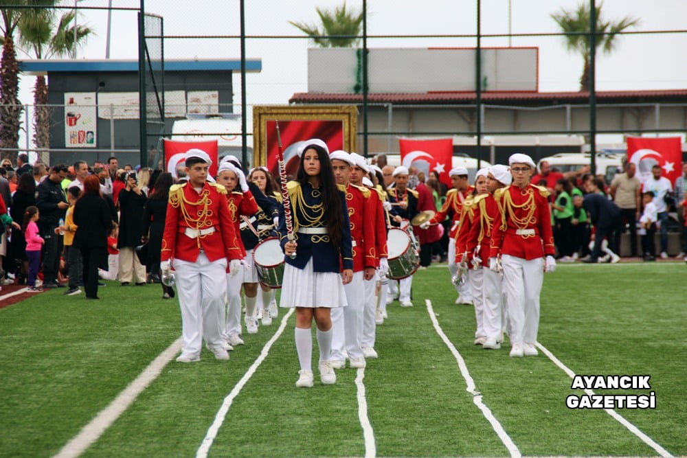 Ayancık'ta Cumhuriyet'in 100. Yılı Kutlandı