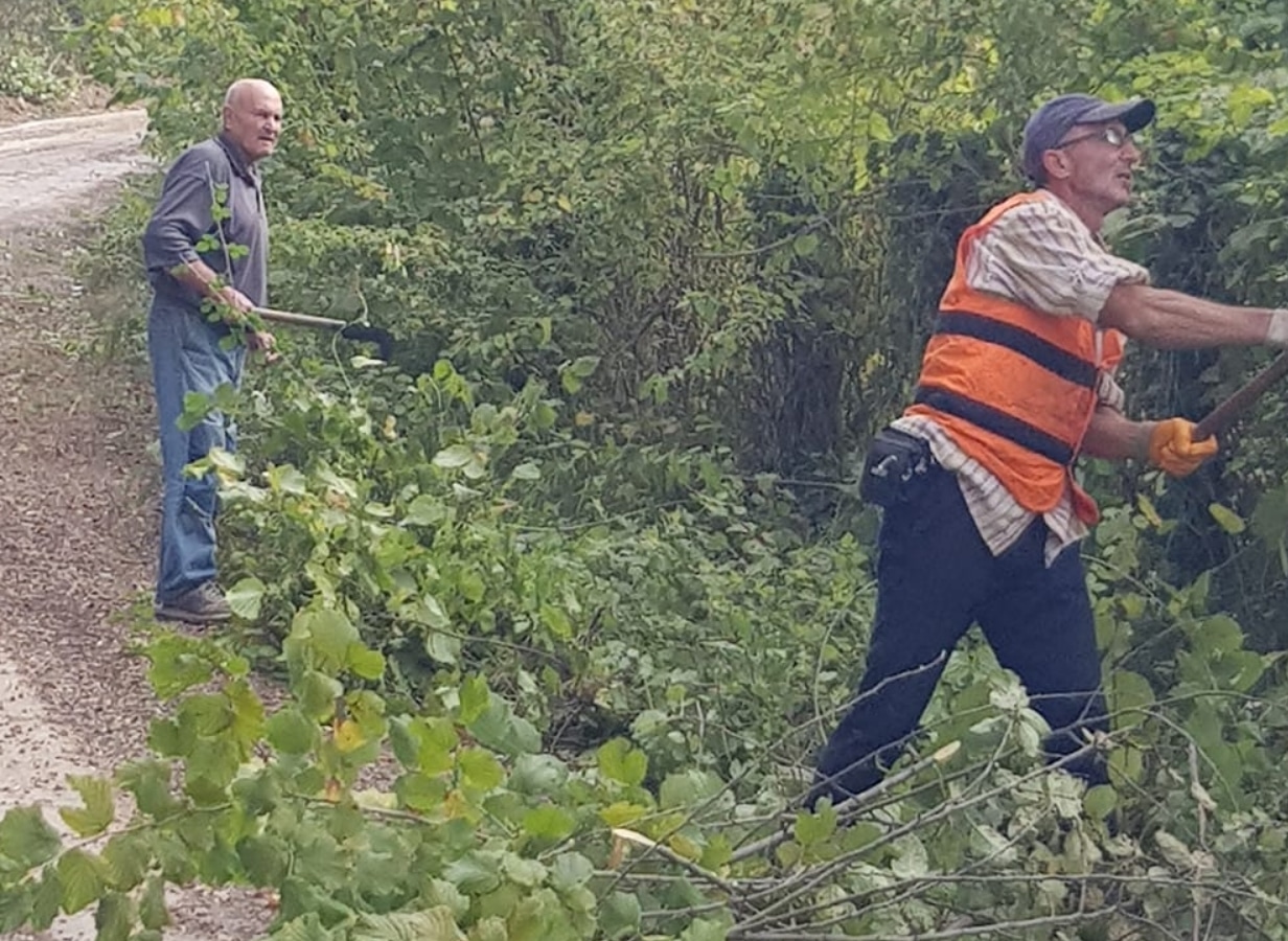 Dedeağaç Köyünde Yol Genişletme Çalışmaları Devam Ediyor