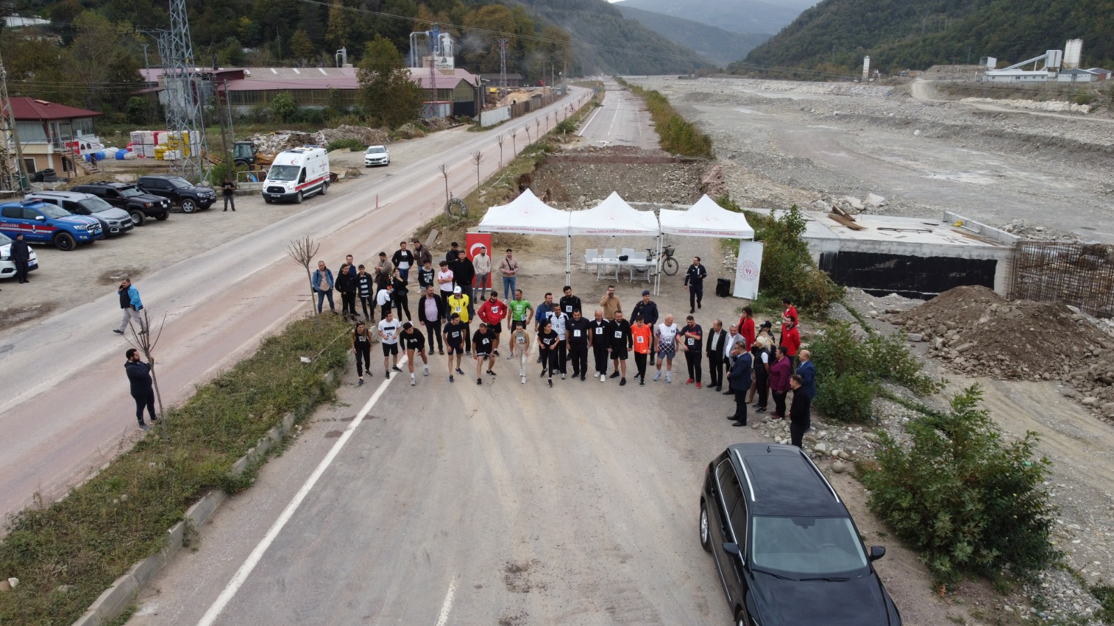 Ayancık'ta Cumhuriyet Koşusu Yarışı Gerçekleştirildi