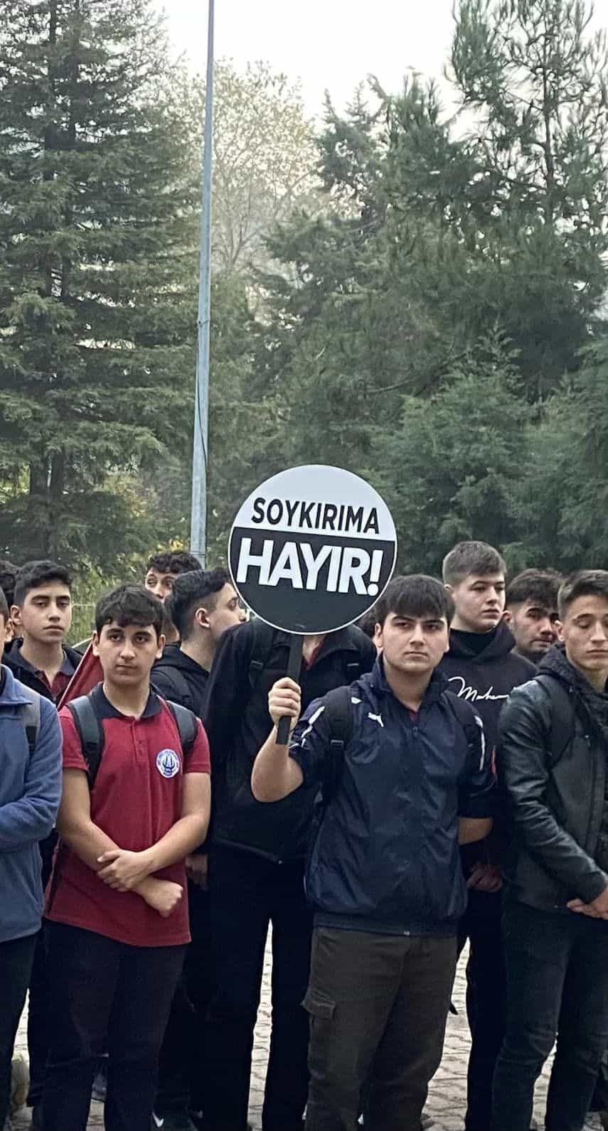 Öğrenciler Ve Öğretmenler Filistin İçin Yürüdü