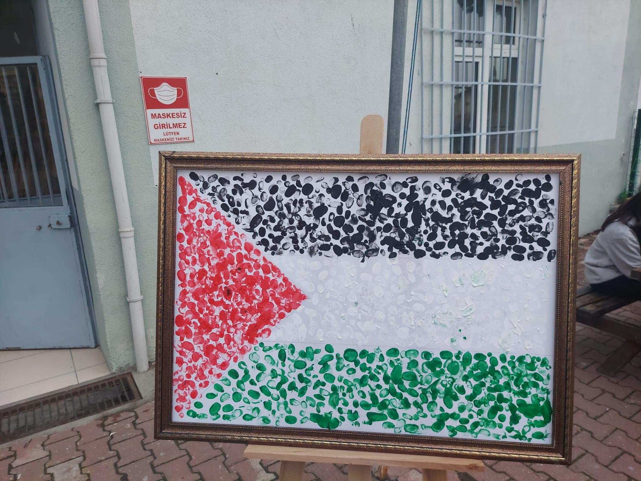 Filistin İçin Bağış Kermesi Düzenlendi
