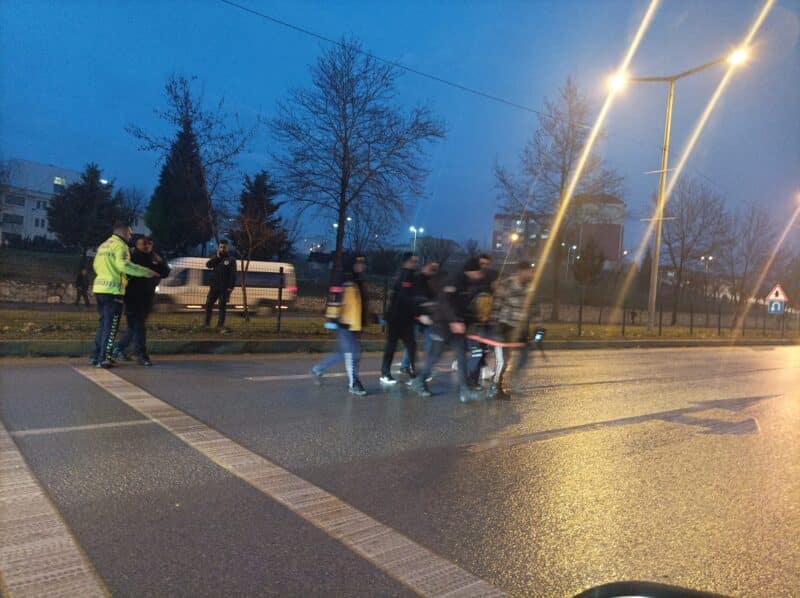 Boyabat üst geçitte motosiklet kazası, 1 yaralı