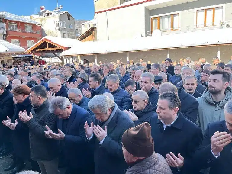 Milletvekili Engin Altay'ın Babası Son Yolculuğuna Uğurlandı