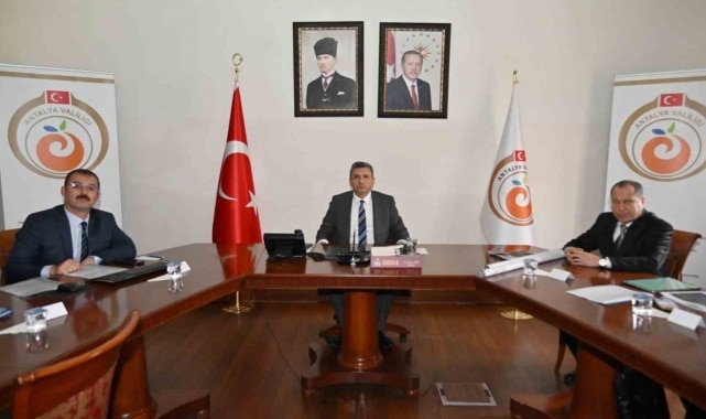 Vali Şahin: “Adrasan daha kaliteli bir turizm hizmeti sunacak”