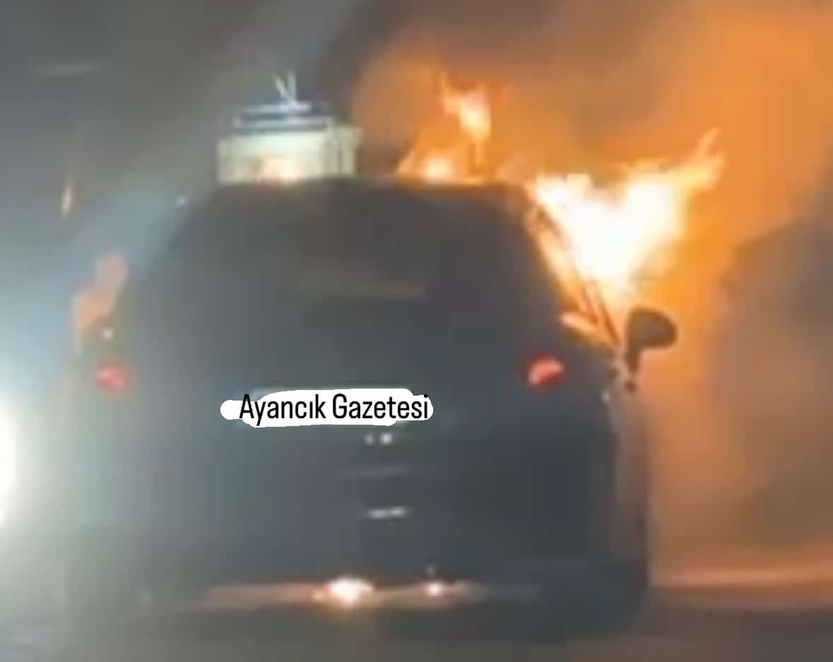 Ayancık’ta otomobil yangını