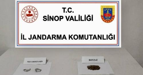 Sinop’ta araçlarında uyuşturucu bulunan 2 kişi gözaltına alındı!…