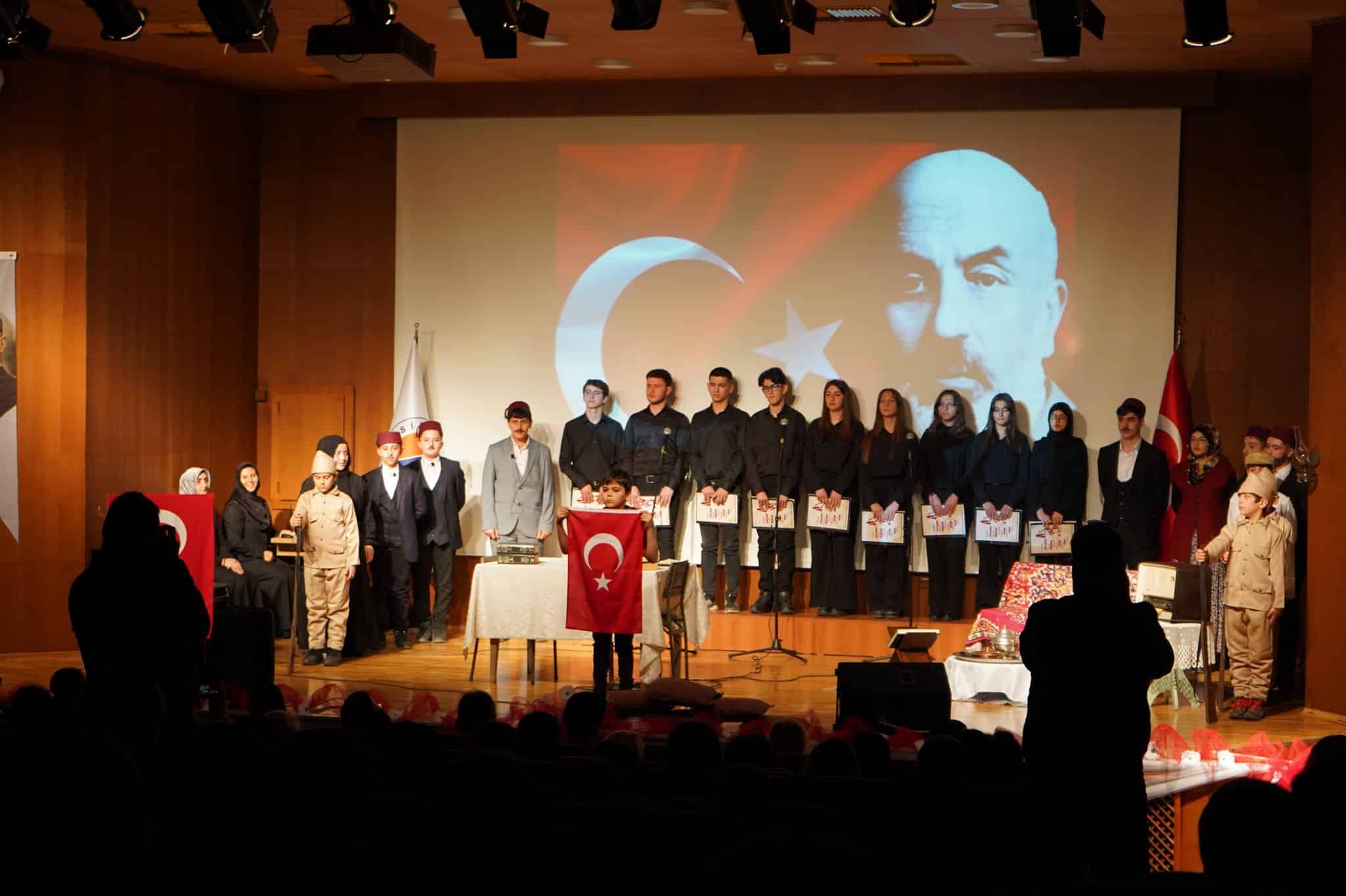 Ayancık'ta İstiklal Marşının Kabulünün 103. Yılı Kutlandı