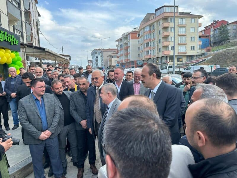 Boyabat’ta Şanlı Baklava Dualarla Hizmete Açıldı…