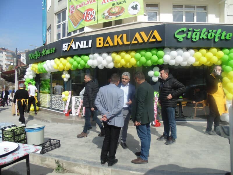 Boyabat’ta Şanlı Baklava Dualarla Hizmete Açıldı…