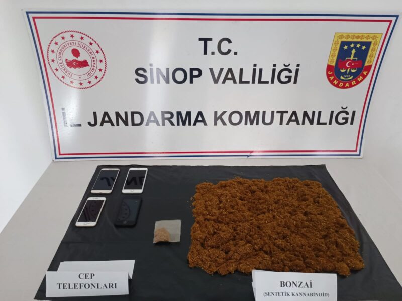 Jandarma Uyuşturucuya Geçit Vermiyor, 1012 gram bonzai Yakalandı!…