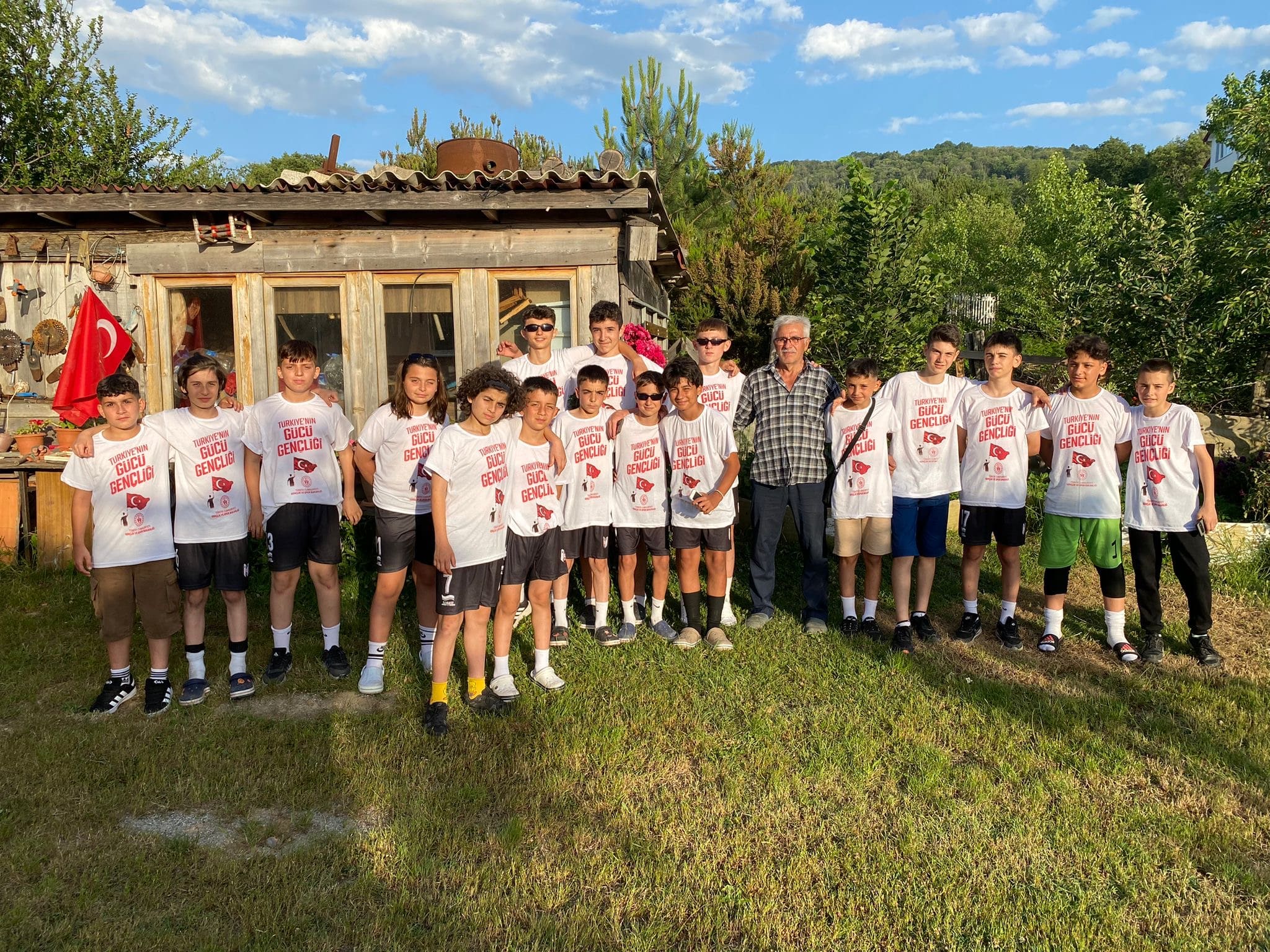 Ayancıkspor U-13 Takımı Lige Galip Başladı