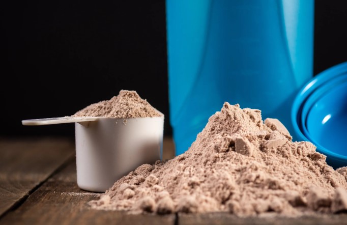 Protein Tozu Neyden Yapılır (Çeşitleri ve İçerikleri Hakkında Kapsamlı Rehber)