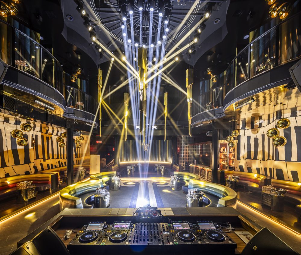 Biyax Night Club Katalog Coşkusu Deneyimi