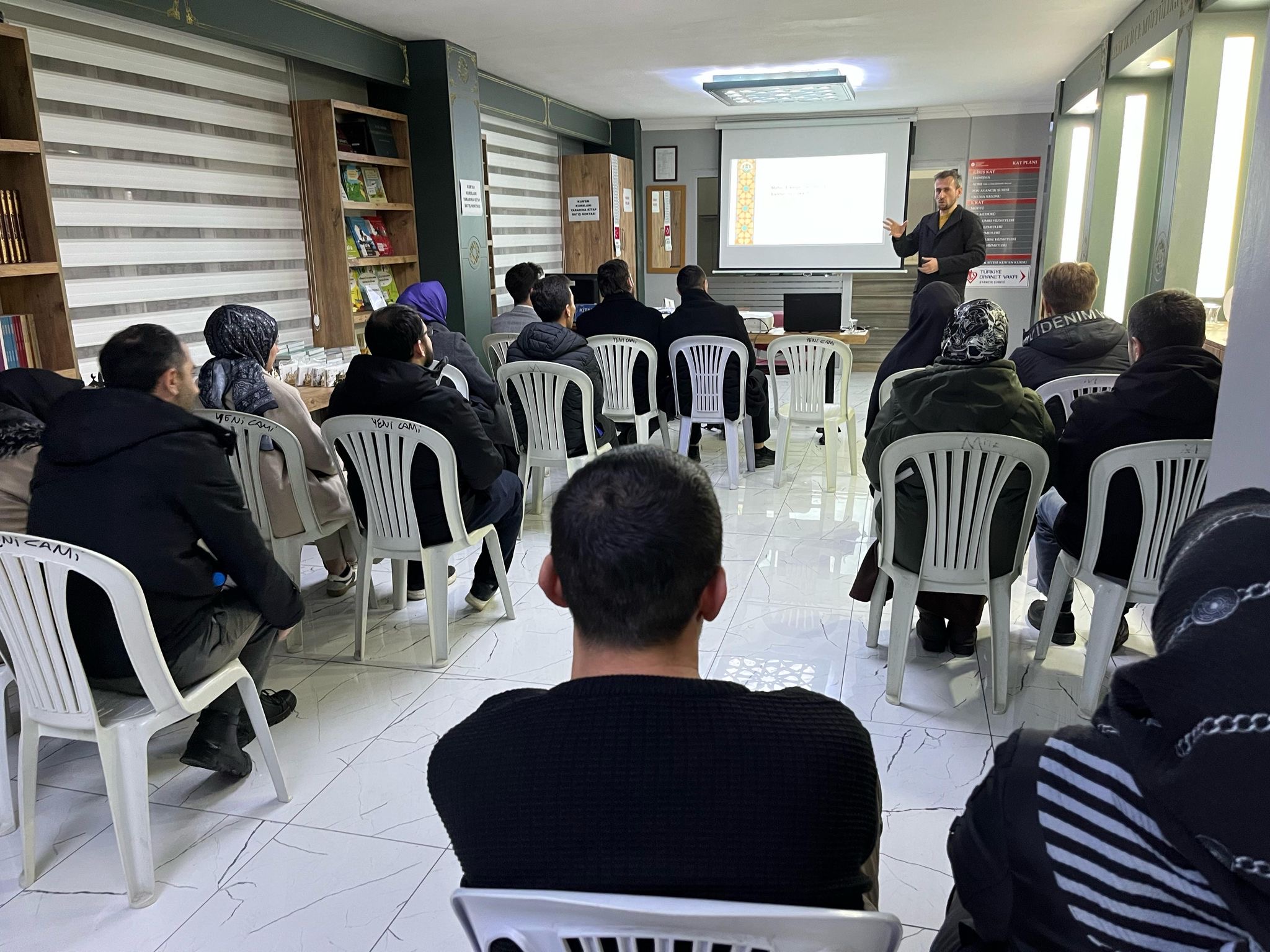 Ayancık’ta “Evliliğe İlk Adım” semineri düzenlendi