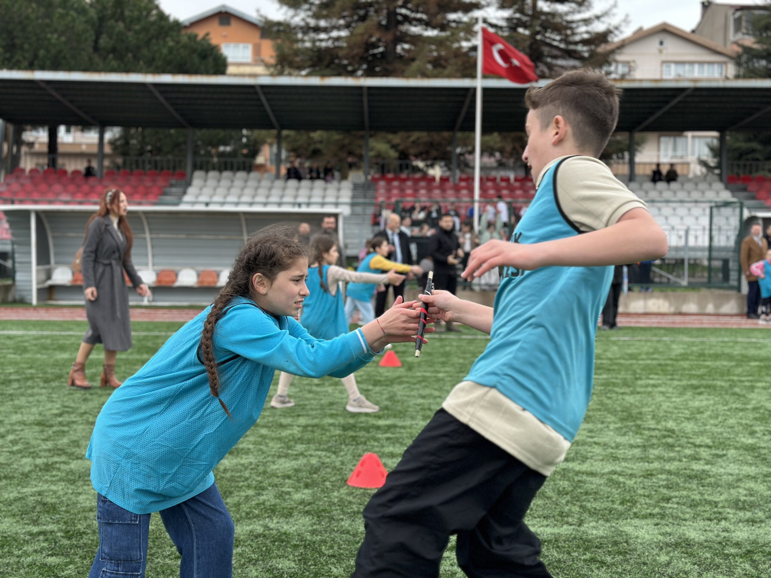 Ayancık’ta Okullar Arası Atletizm Turnuvası Gerçekleştirildi