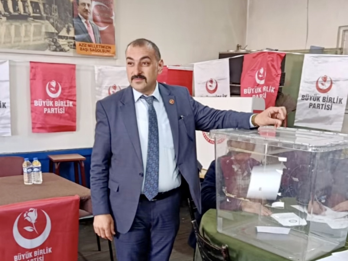 BBP Ayancık İlçe Başkanlığı’nda Bayram Ün Güven Tazeledi