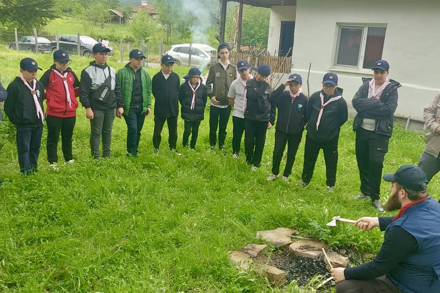 Karahanlı Oymağı İzcileri Ömerdüz Köyü’nde Günübirlik Kamp Yaptı