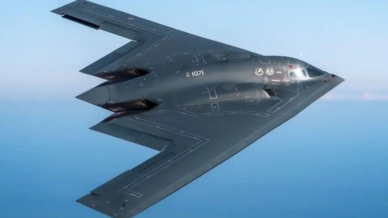 ABD'nin en gizemli ve güçlü savaş uçağı B-2 Spirit hakkında bilinmeyenler