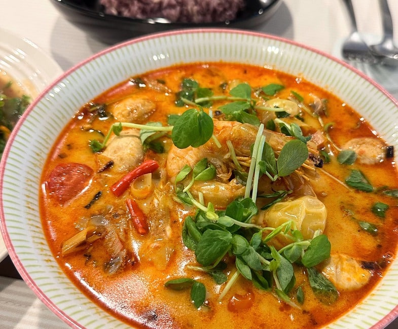 Evde Kolay Tom Yum Goong Çorbası Yapımı: Adım Adım Videolu Tarif