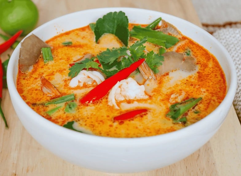 Evde Kolay Tom Yum Goong Çorbası Yapımı: Adım Adım Videolu Tarif