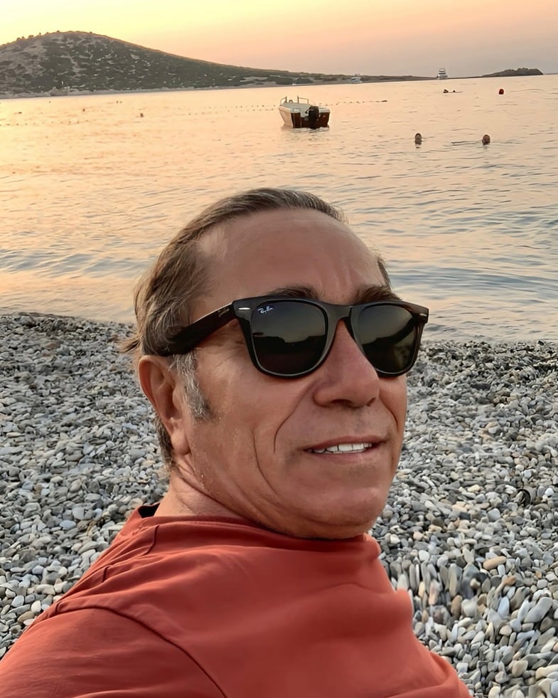 Sabri Ugan Kimdir? - Hayatı ve Kariyeri Hakkında Bilgiler