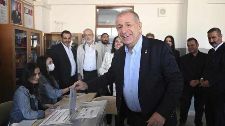 Ümit Özdağ Kimdir? Hayatı ve Kariyeri Hakkında Bilgiler