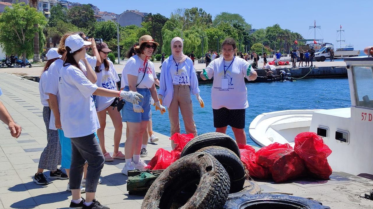 9 Ülkeden Gönüllülerle Sinop’ta Uluslararası Temizlik Hareketi