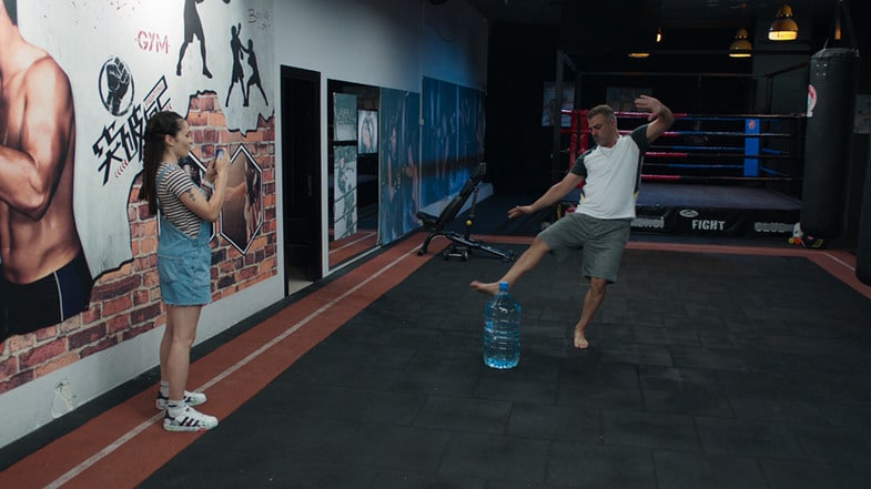 Aşkımızın Son Tekmesi: Film Konusu ve Başrol Oyuncuları Hakkında Detaylar