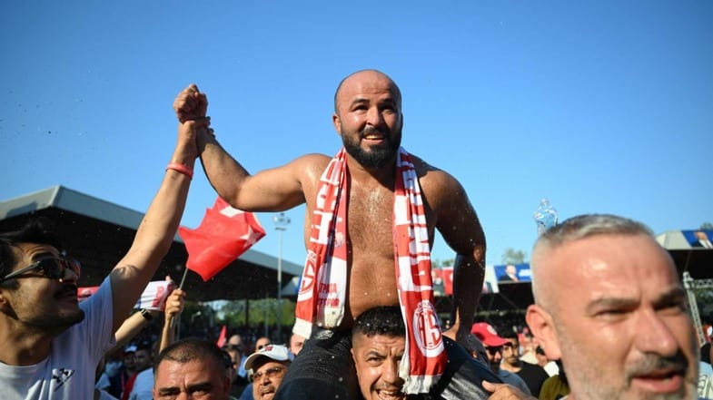 Başarılı Başpehlivan Orhan Okulu Kimdir? Hayatı ve Kariyeri