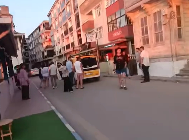 Ayancık’ta maddi hasarlı kaza