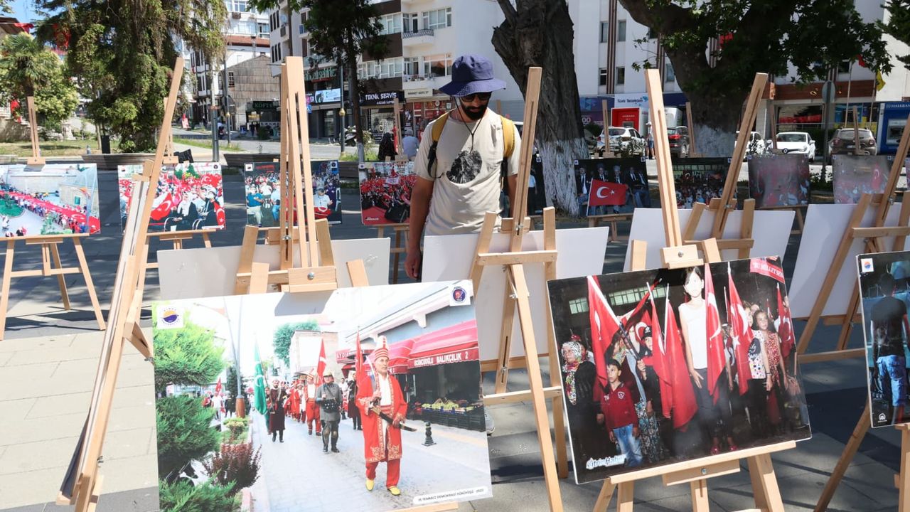 Sinop’ta 15 Temmuz’un Kahramanlık Hikayesi Fotoğraf Sergisiyle Anlatılıyor