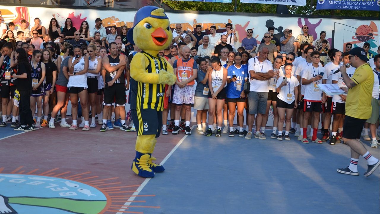 Sinop’ta 8. Berkay Akbaş Sokak Basketbolu Turnuvası Heyecanı Başladı