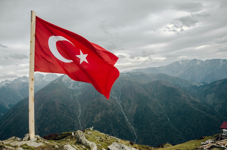 Yıpranmış ve Eski Türk Bayrağı İmhası Nasıl Doğru Yapılır?