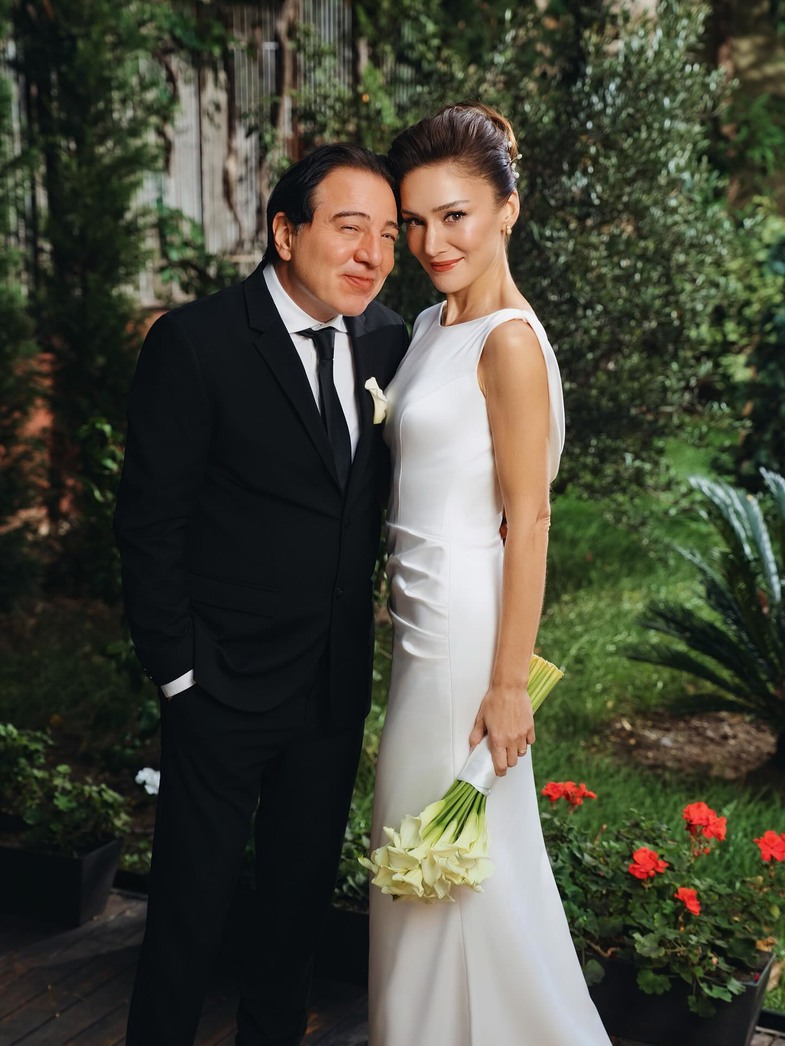 Özellikle Evliliği ve Güncel Hayatı