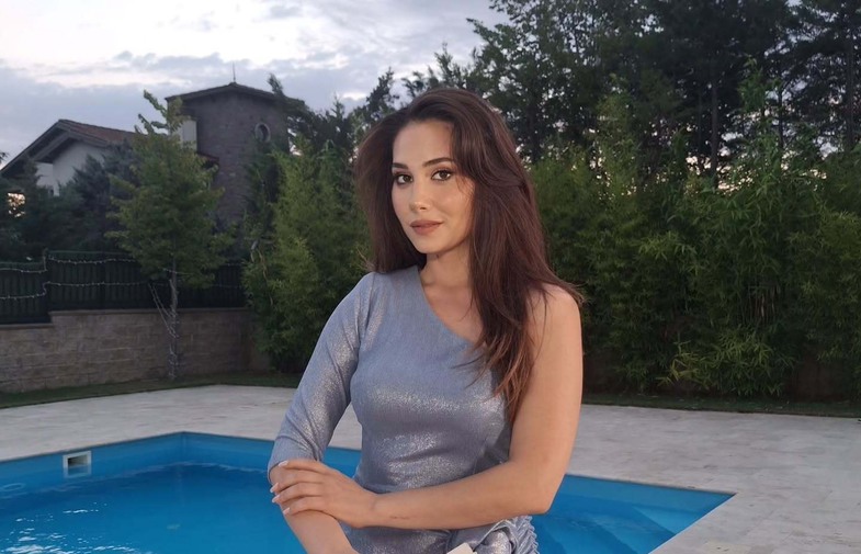 Aslıhan Hökenek Kimdir?